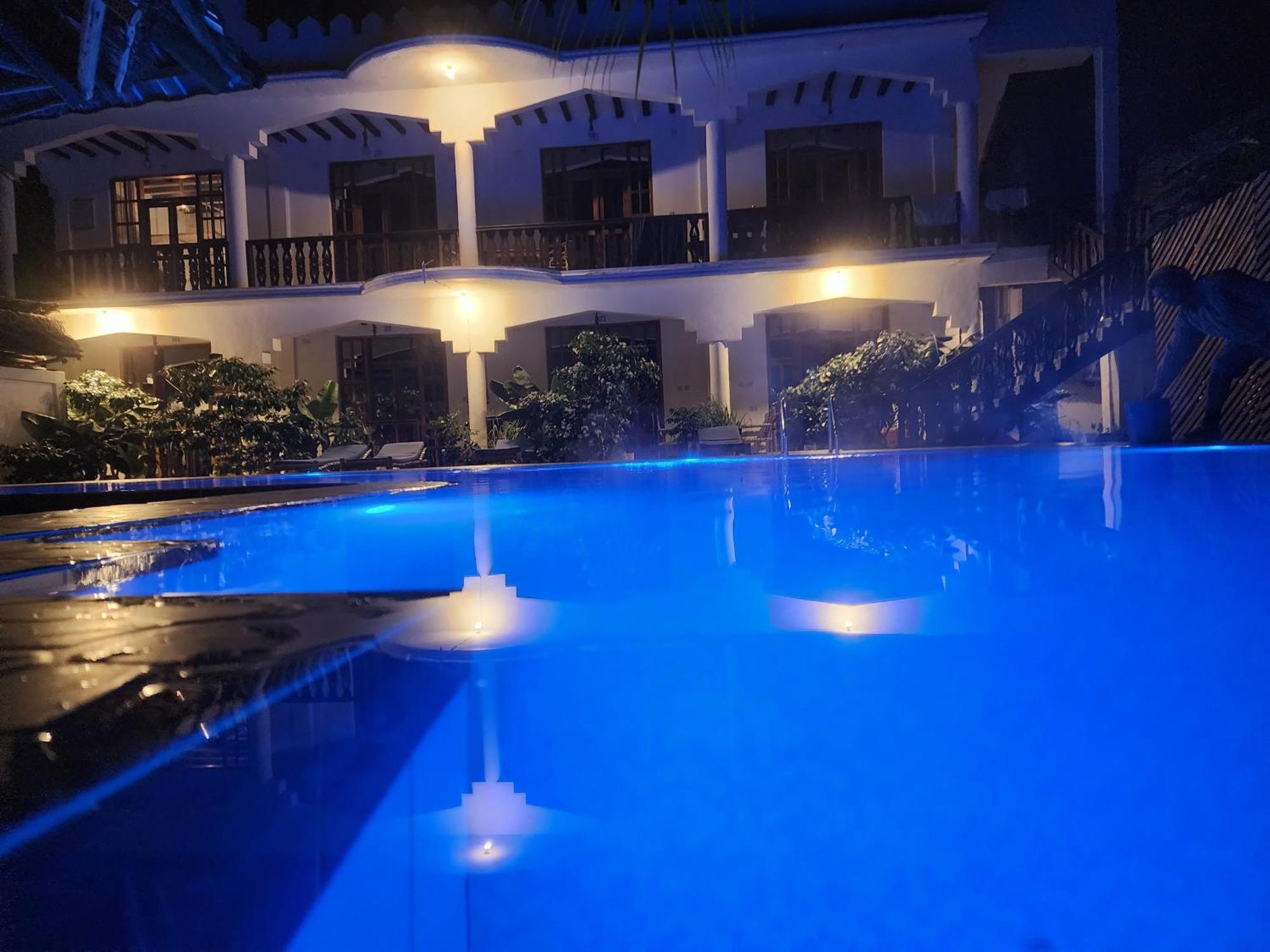 The New Blue Waves Hotel Jambiani  Εξωτερικό φωτογραφία